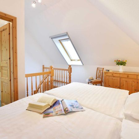 Stoertebeker Appartements - "Stoertebeker Pferdehof" Ralswiek Room photo