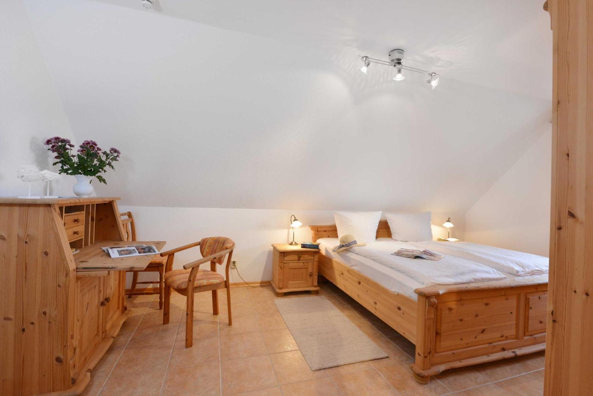 Stoertebeker Appartements - "Stoertebeker Pferdehof" Ralswiek Room photo